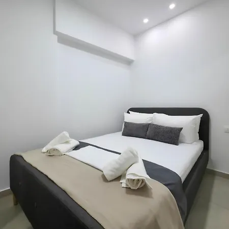 Apollon By Sdr * Paralía